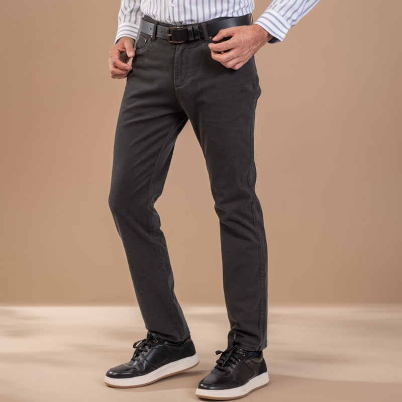 PANT1601-FRONT-NEGRO PORTADA